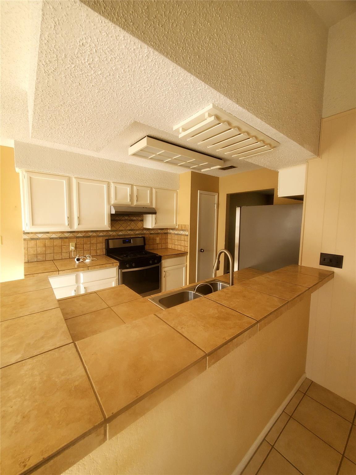 12102 Tanglebriar Cv, Austin, TX 78750