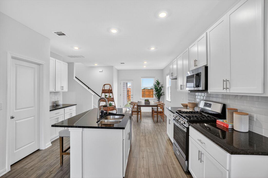 14132 Matterod Dr, Del Valle, TX 78617