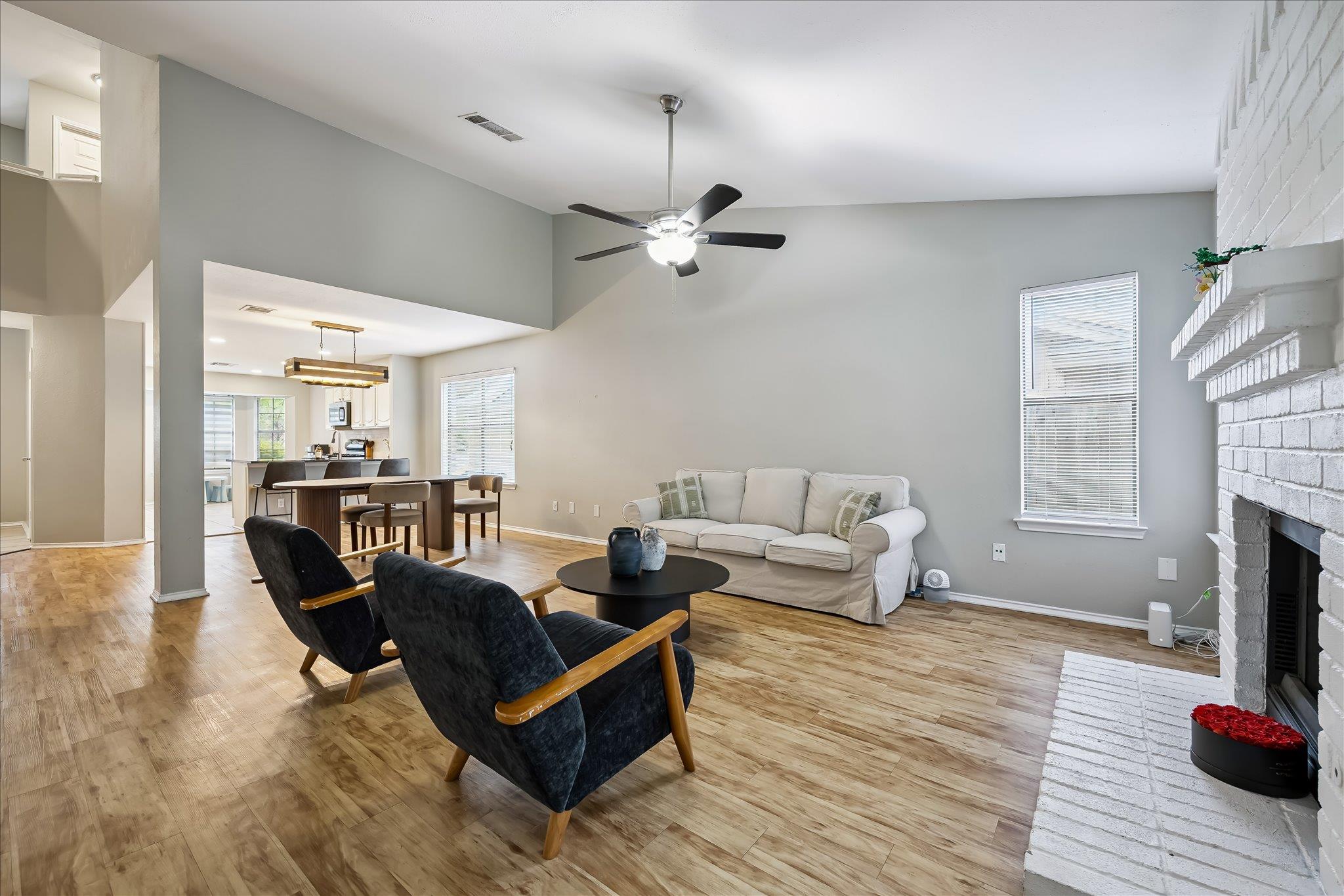 17504 Klamath Falls Dr, Round Rock, TX 78681