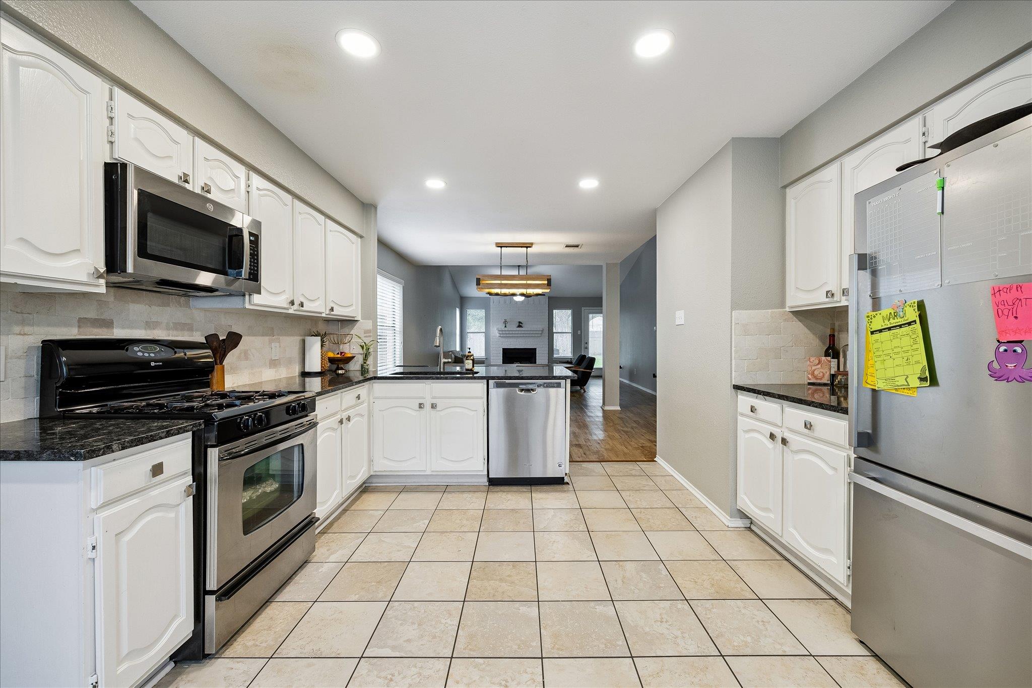 17504 Klamath Falls Dr, Round Rock, TX 78681