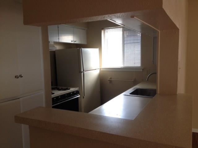 404 E 30th St # 201, Austin, TX 78705