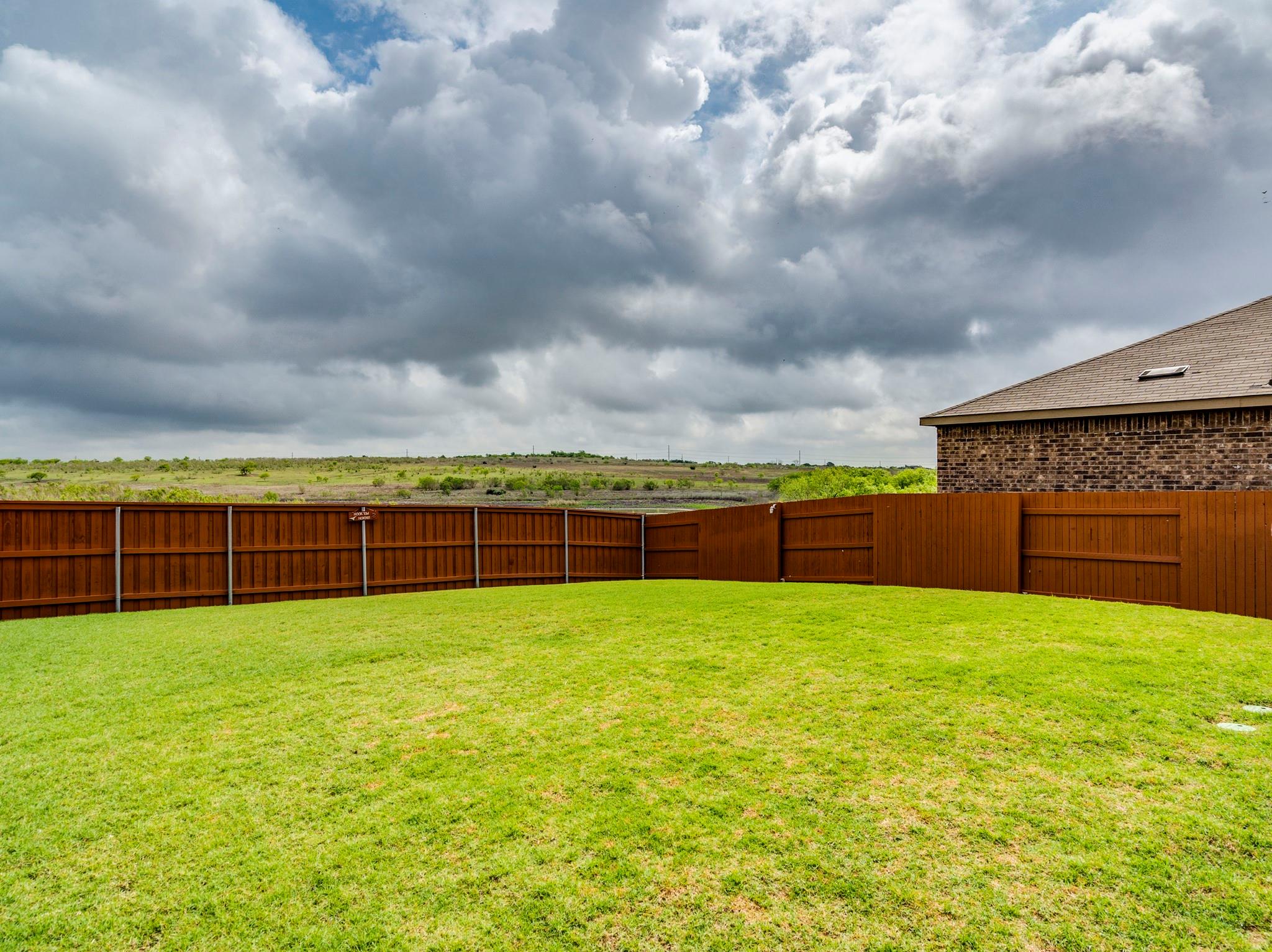 624 Pepperbark Loop, Buda, TX 78610