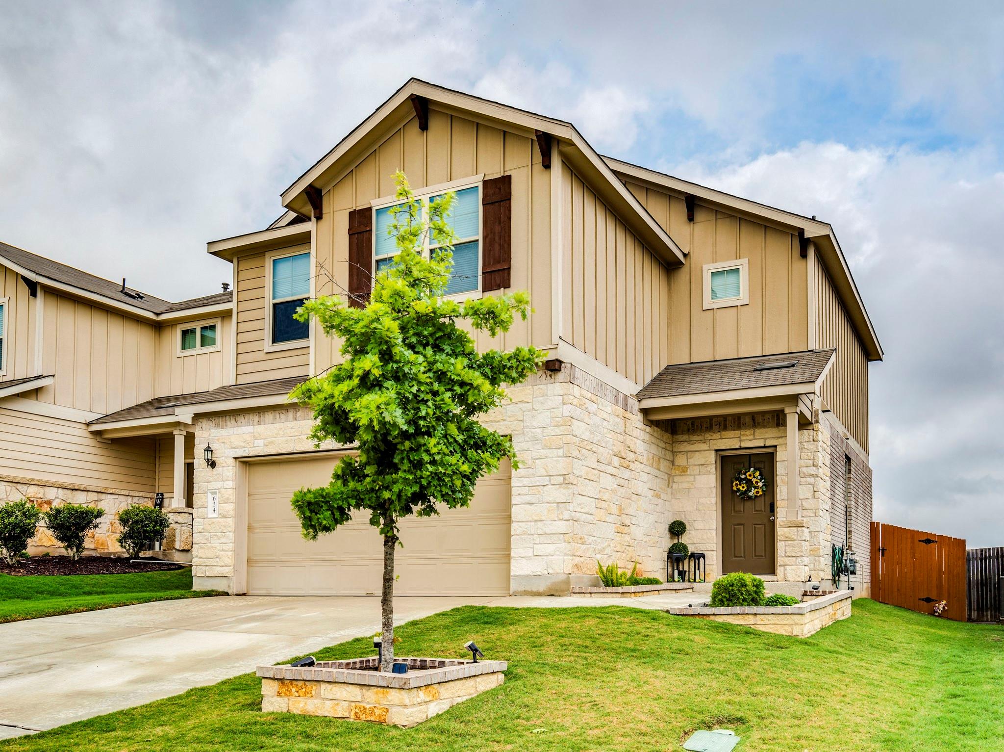 624 Pepperbark Loop, Buda, TX 78610