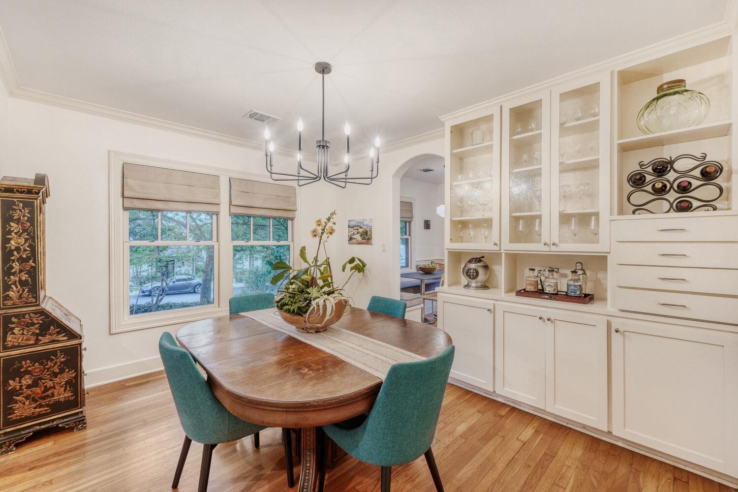 2101 Elton Ln, Austin, TX 78703
