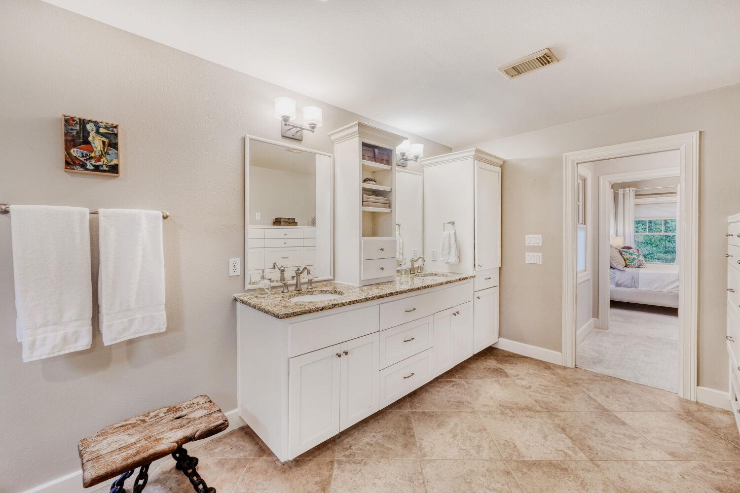 2101 Elton Ln, Austin, TX 78703