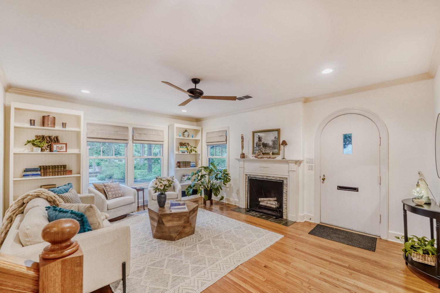 2101 Elton Ln, Austin, TX 78703