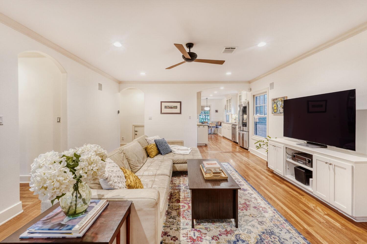 2101 Elton Ln, Austin, TX 78703