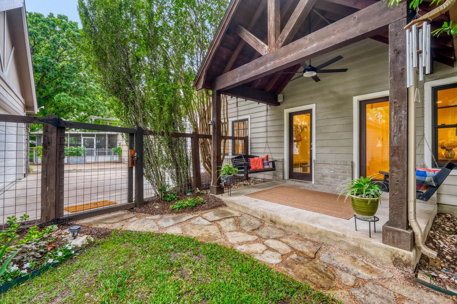 2101 Elton Ln, Austin, TX 78703