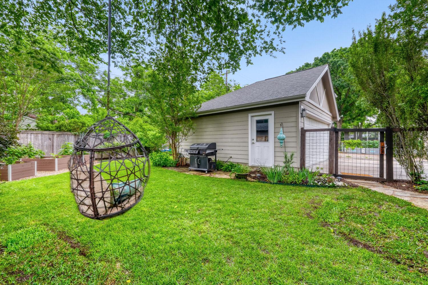 2101 Elton Ln, Austin, TX 78703