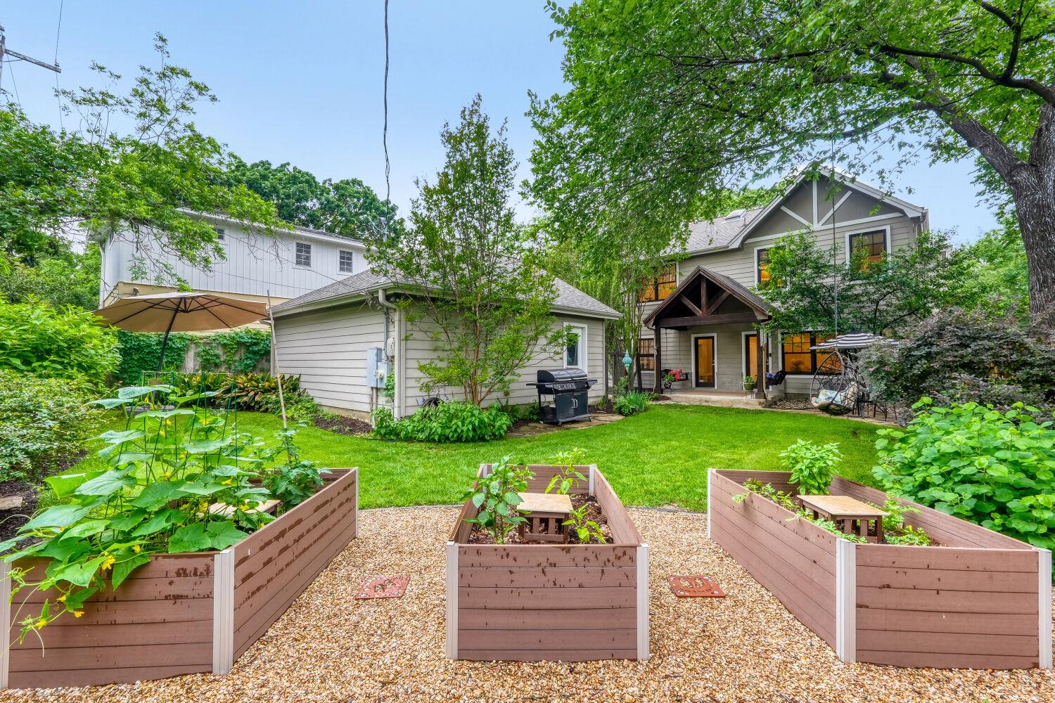 2101 Elton Ln, Austin, TX 78703