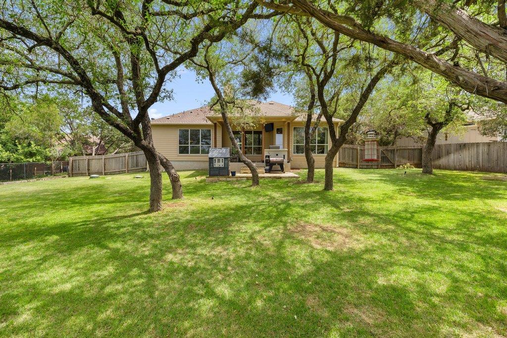 406 Strichen Dr, Spicewood, TX 78669