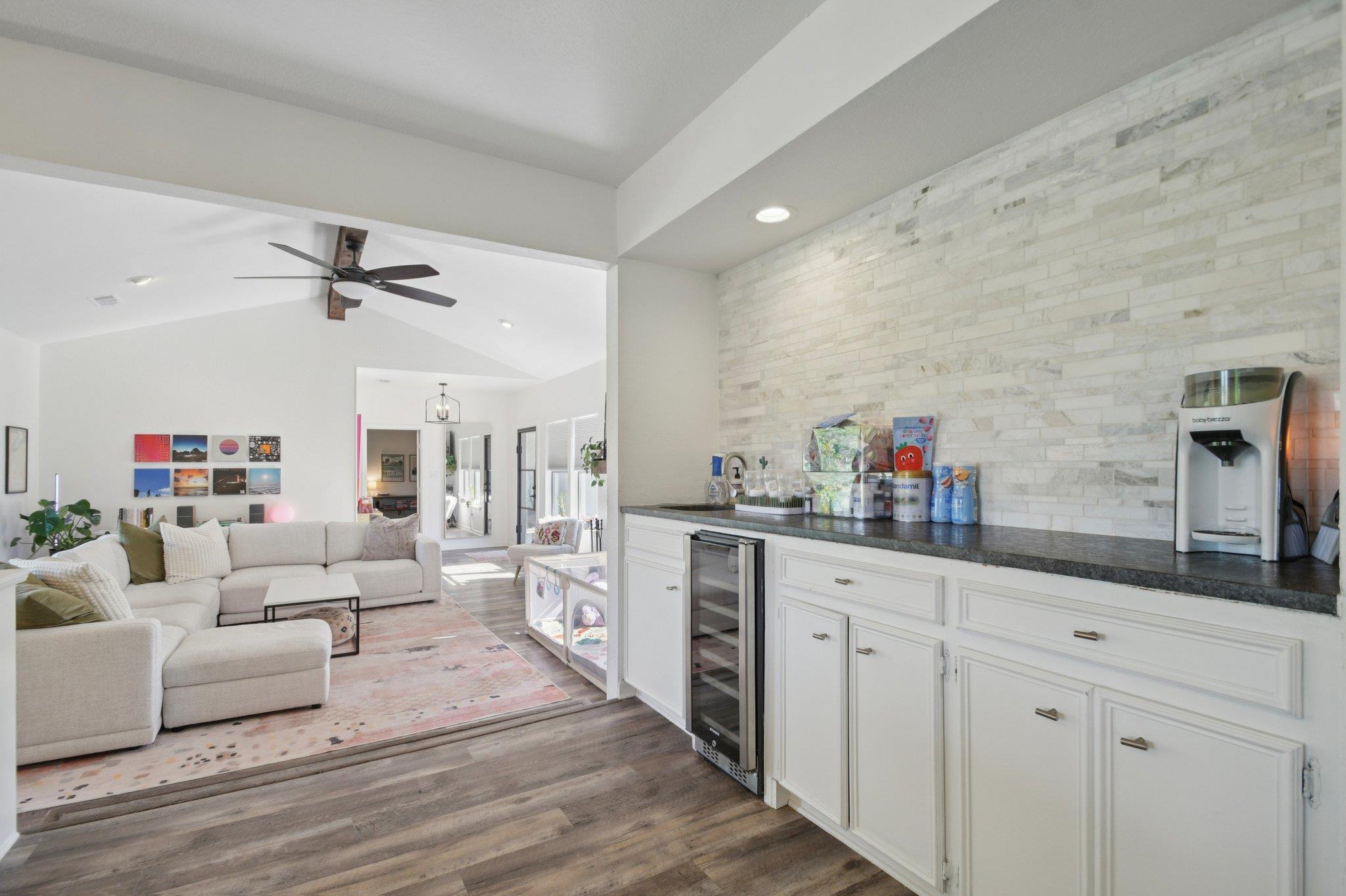 730 Vanguard St, Lakeway, TX 78734