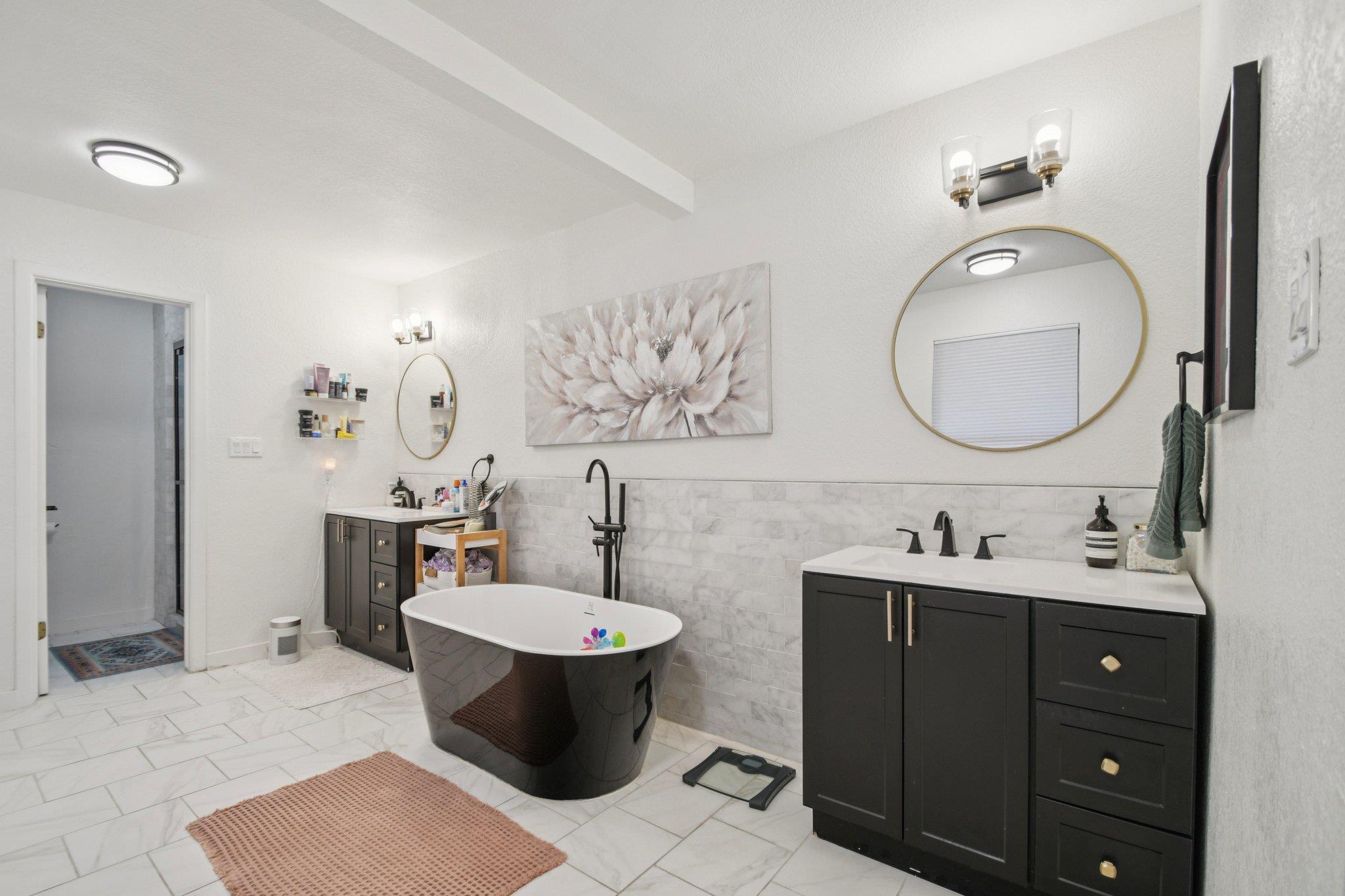 730 Vanguard St, Lakeway, TX 78734