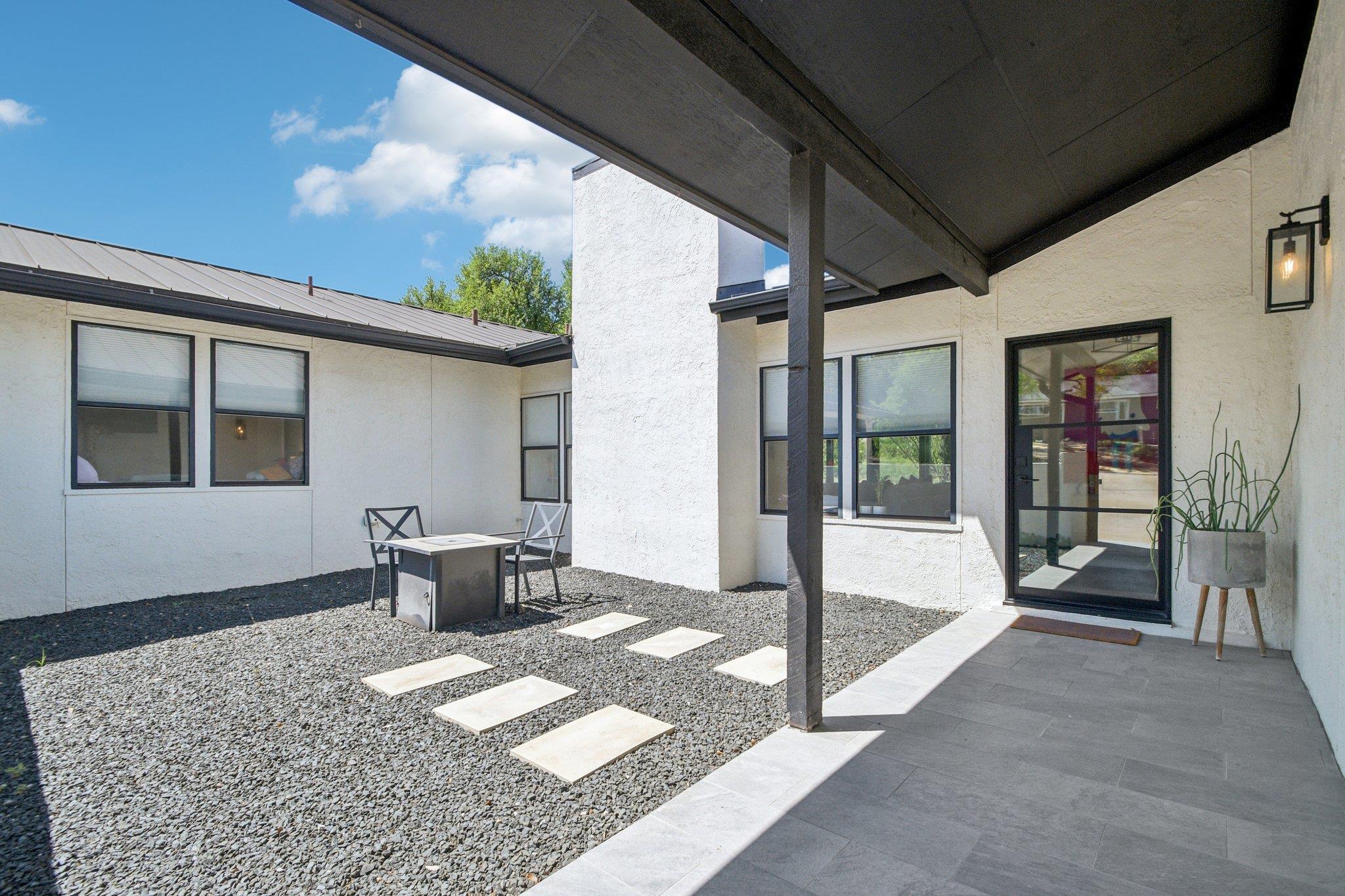 730 Vanguard St, Lakeway, TX 78734