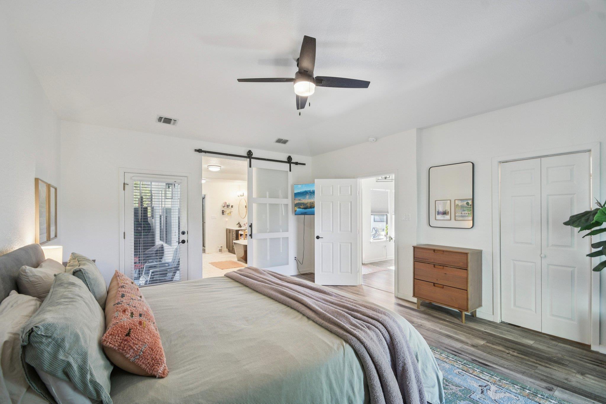 730 Vanguard St, Lakeway, TX 78734