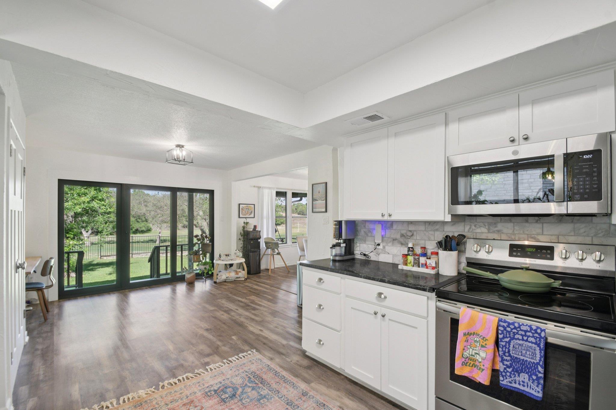 730 Vanguard St, Lakeway, TX 78734