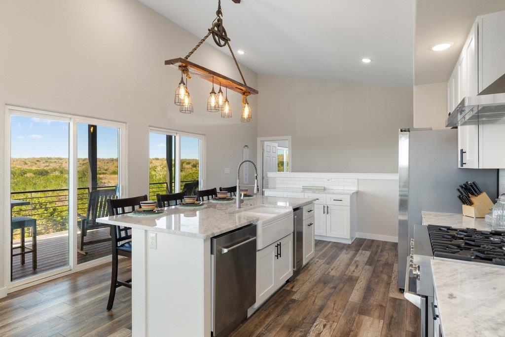 582 Delaware Creek Rd, Blanco, TX 78006