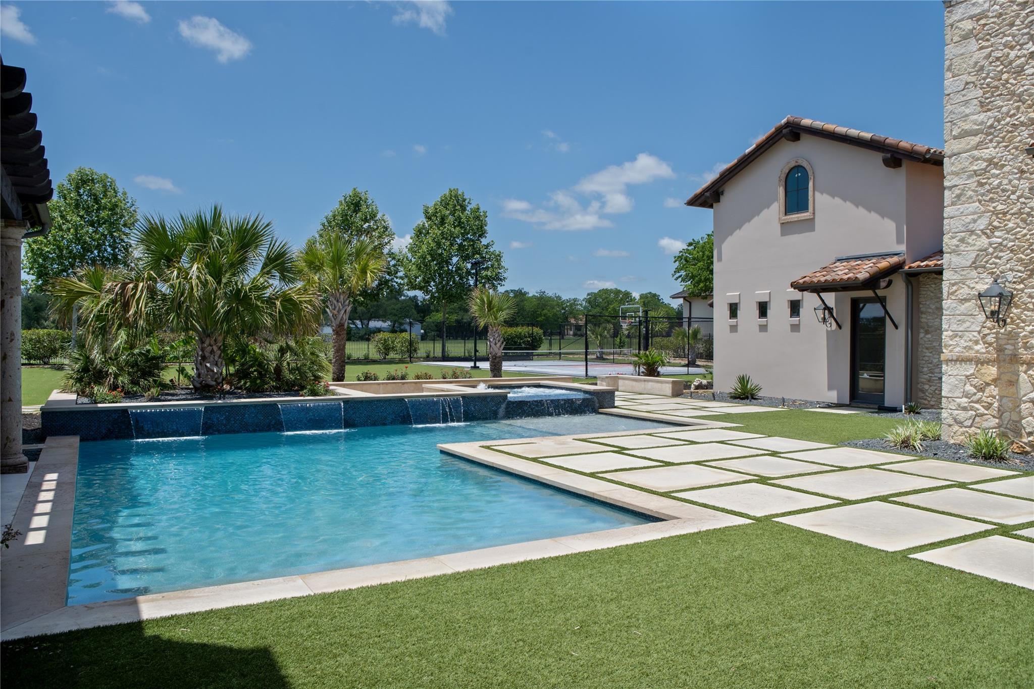 605 Kodiak Trl, Cedar Park, TX 78613