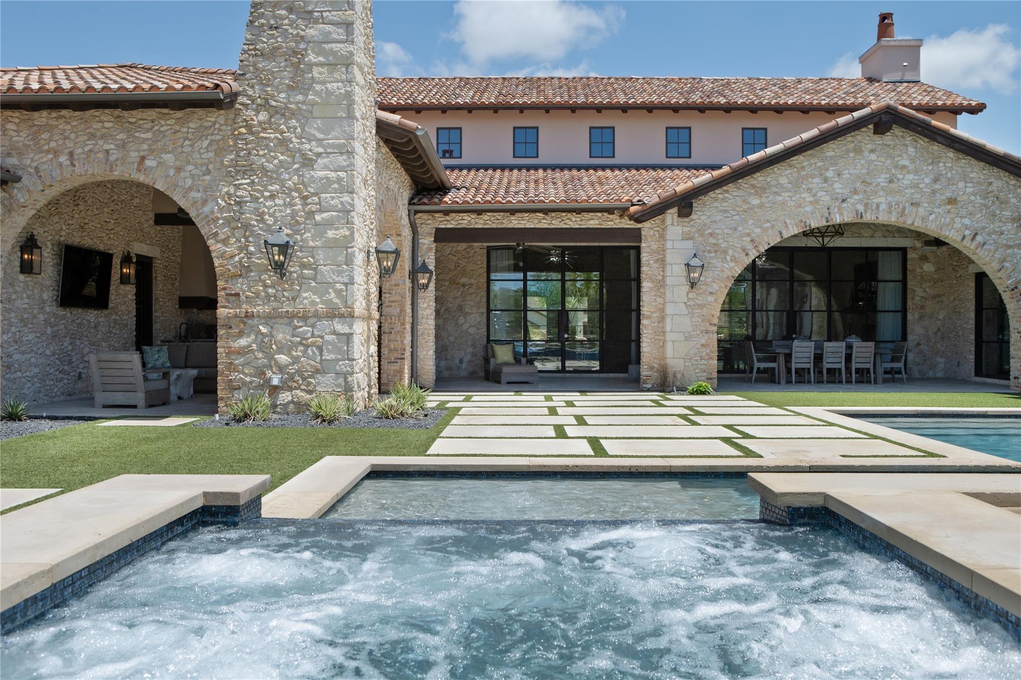 605 Kodiak Trl, Cedar Park, TX 78613