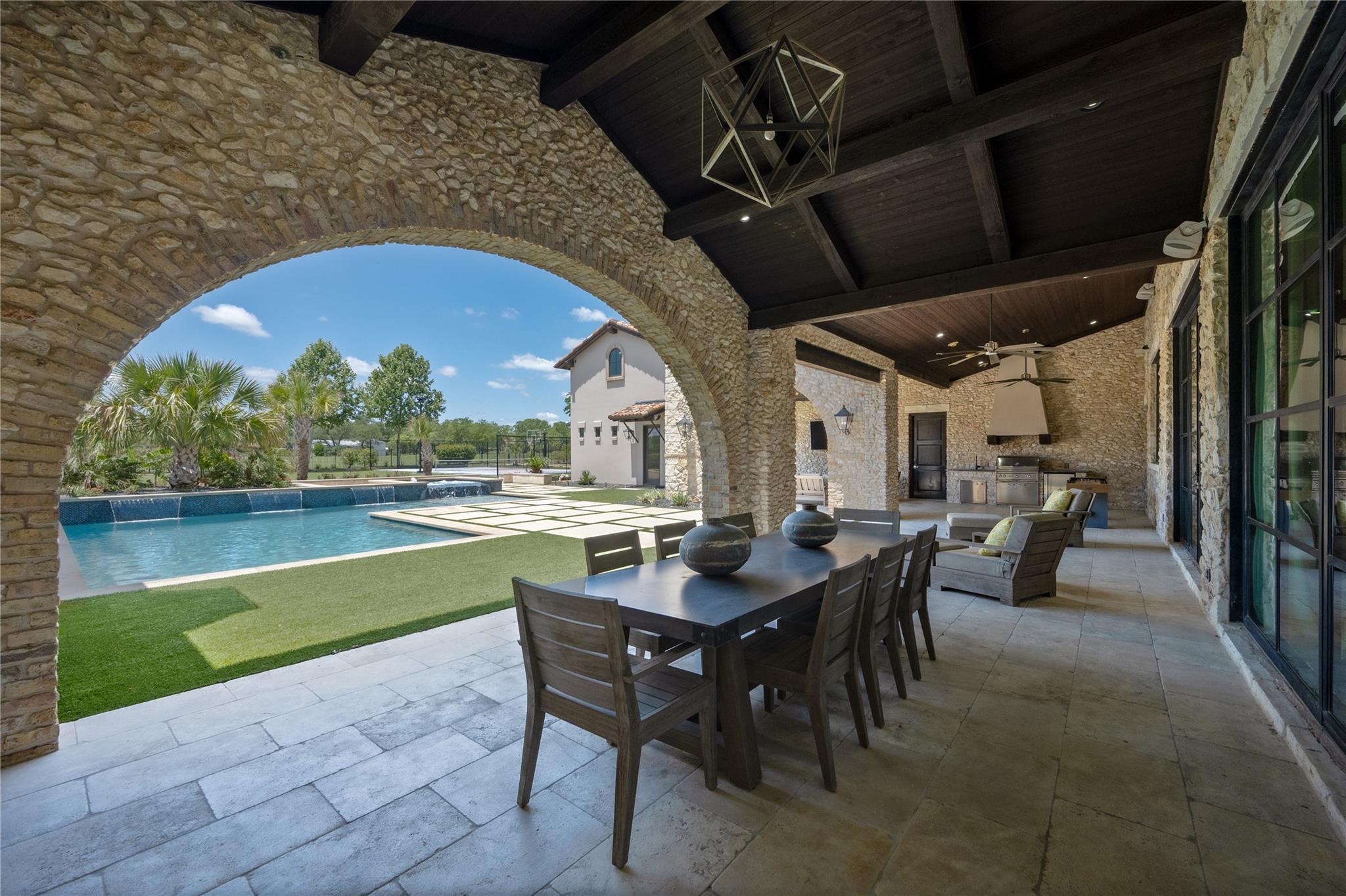 605 Kodiak Trl, Cedar Park, TX 78613