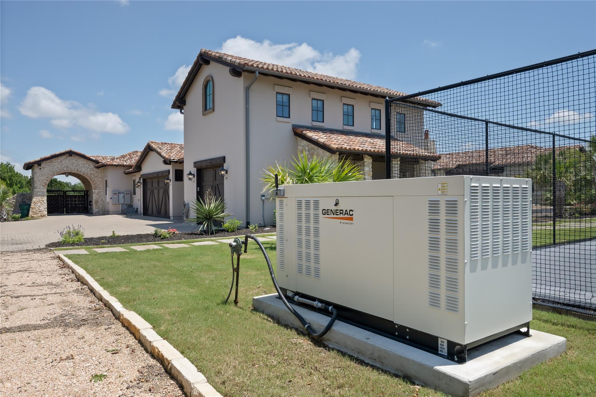 605 Kodiak Trl, Cedar Park, TX 78613