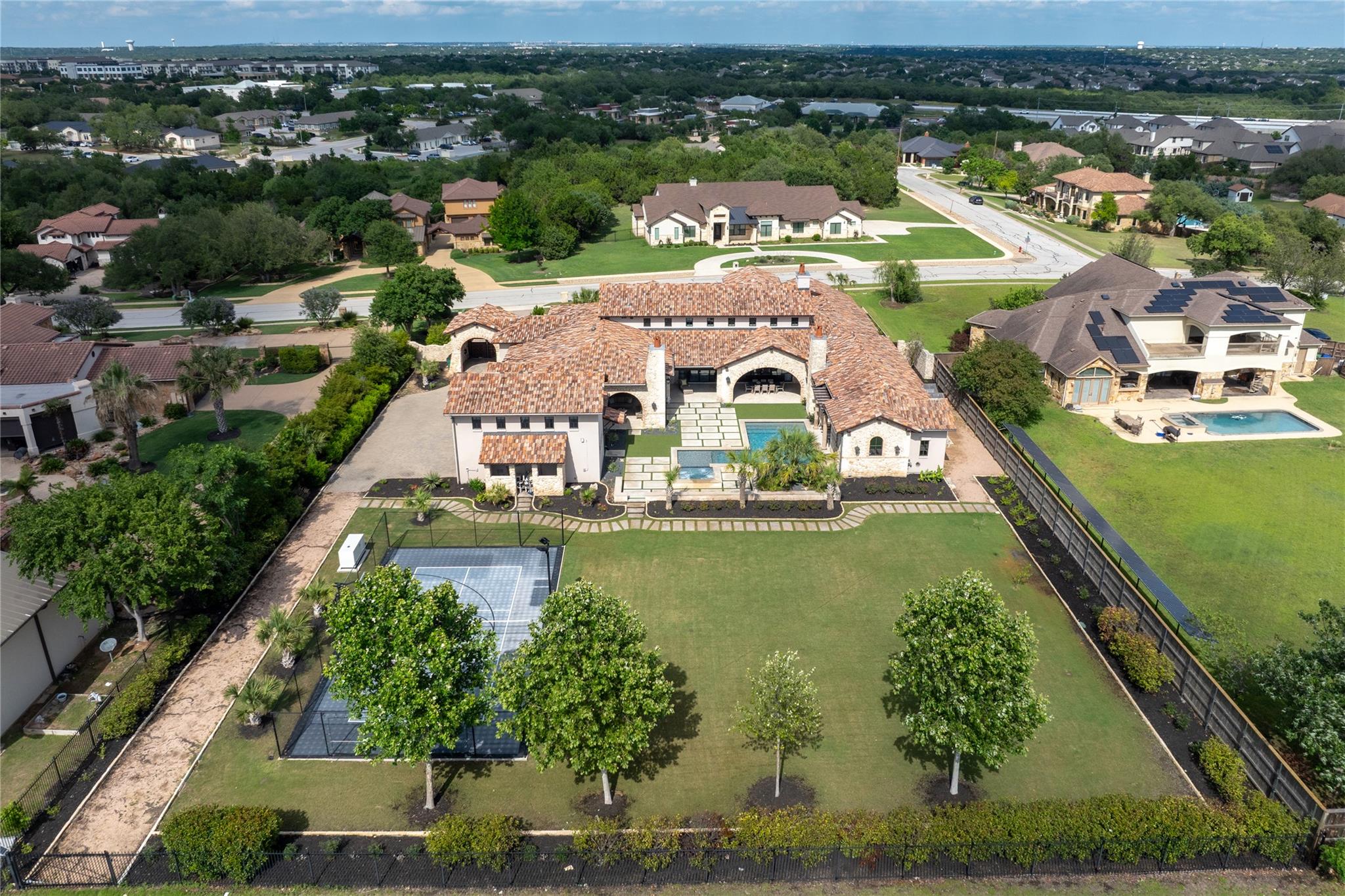 605 Kodiak Trl, Cedar Park, TX 78613