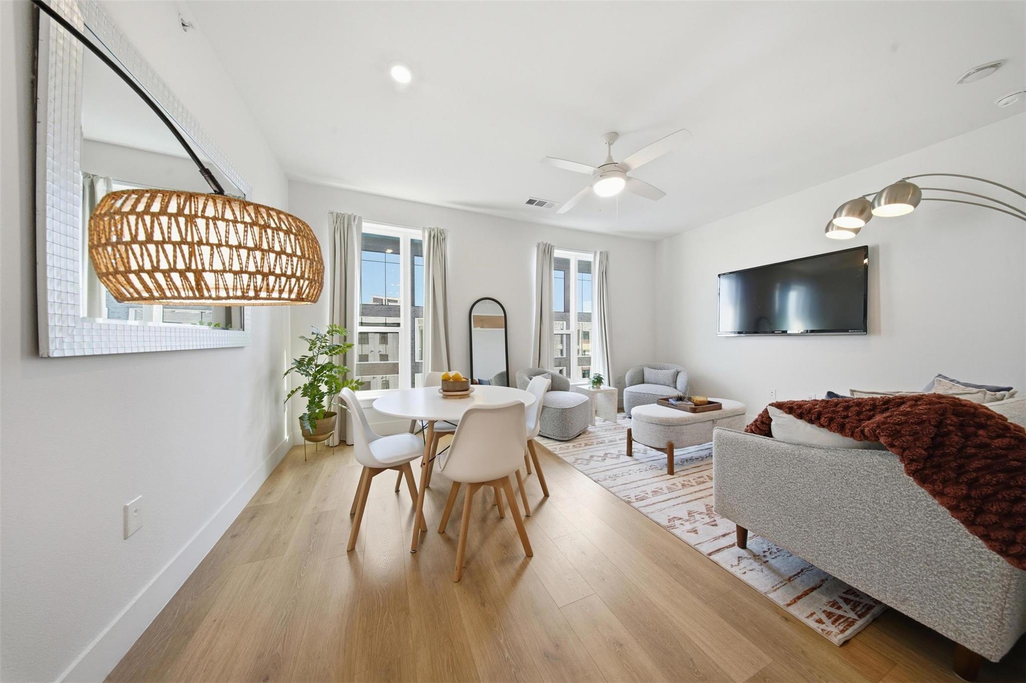1701 Simond Ave # 615, Austin, TX 78723