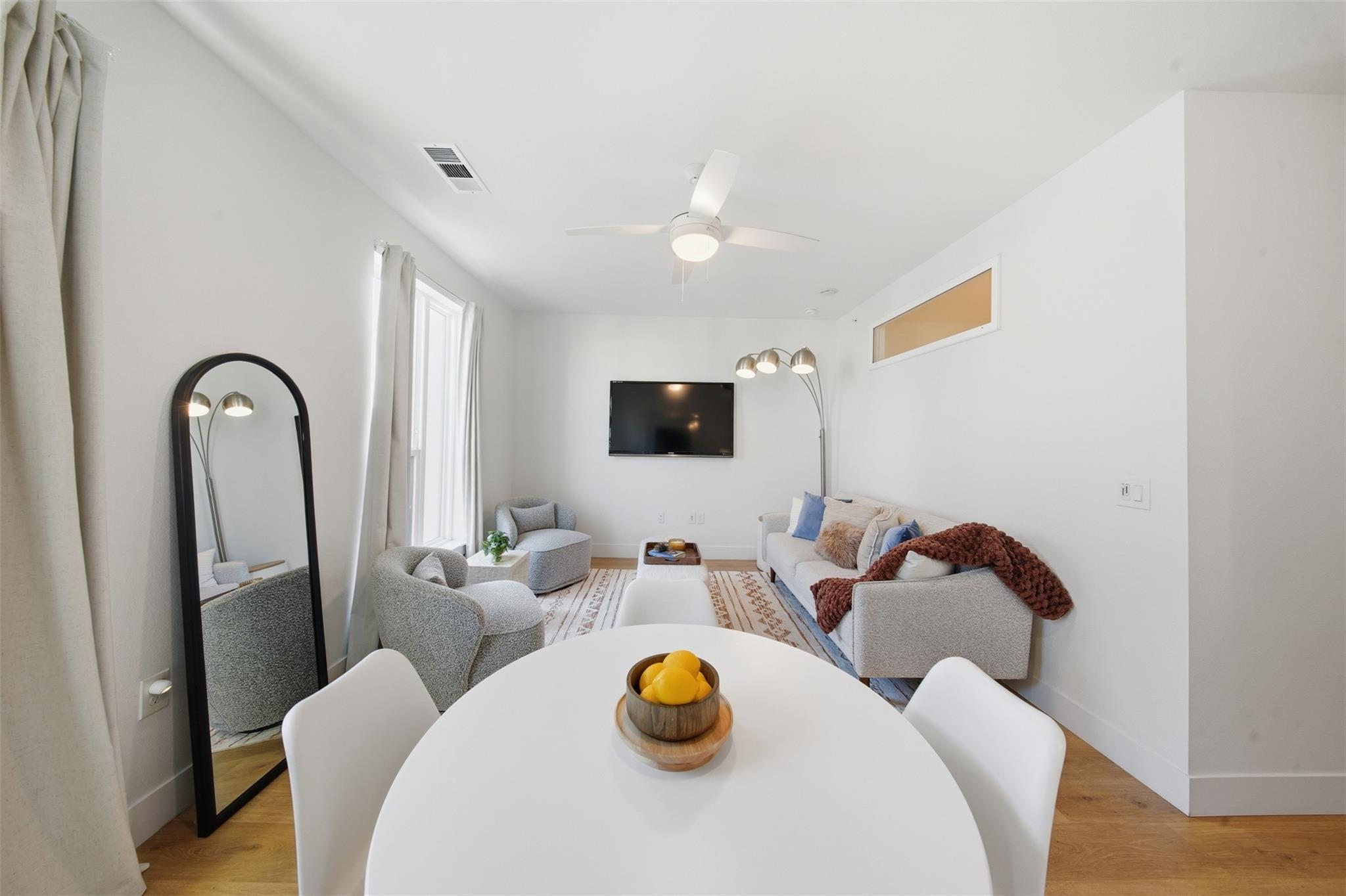 1701 Simond Ave # 615, Austin, TX 78723