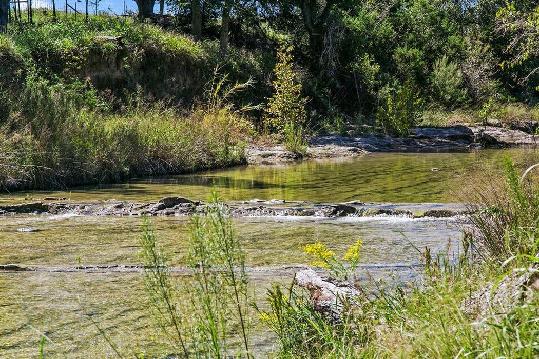 440 Chimney Valley Rd, Blanco, TX 78606