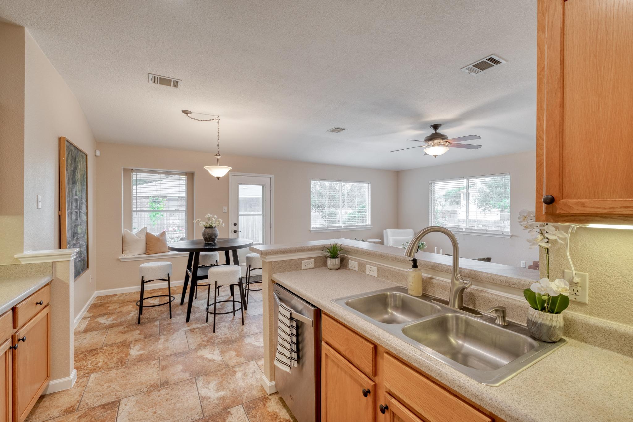 3539 Rock Shelf Ln, Round Rock, TX 78681