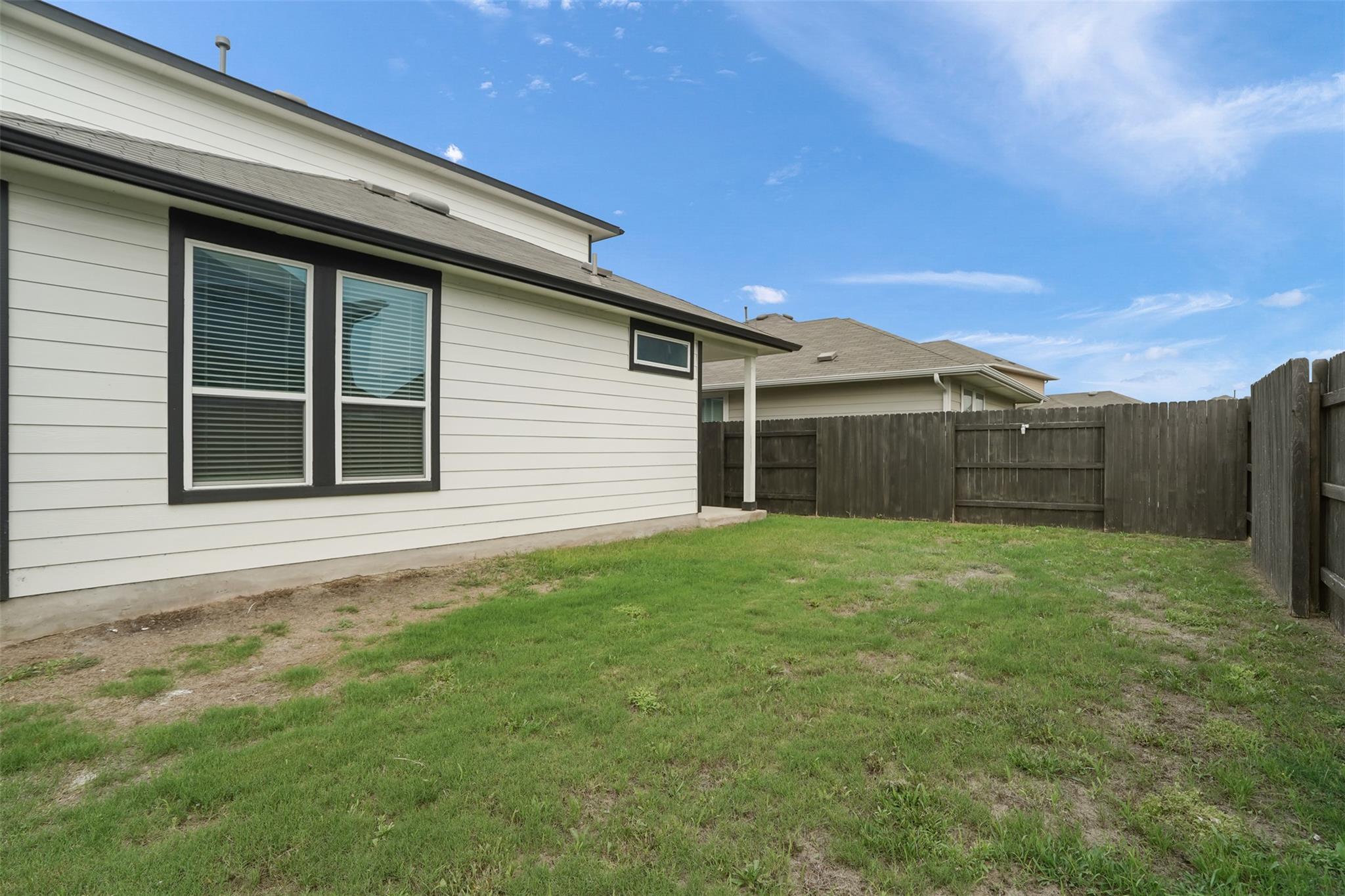 147 Heather Glen Way, Maxwell, TX 78656