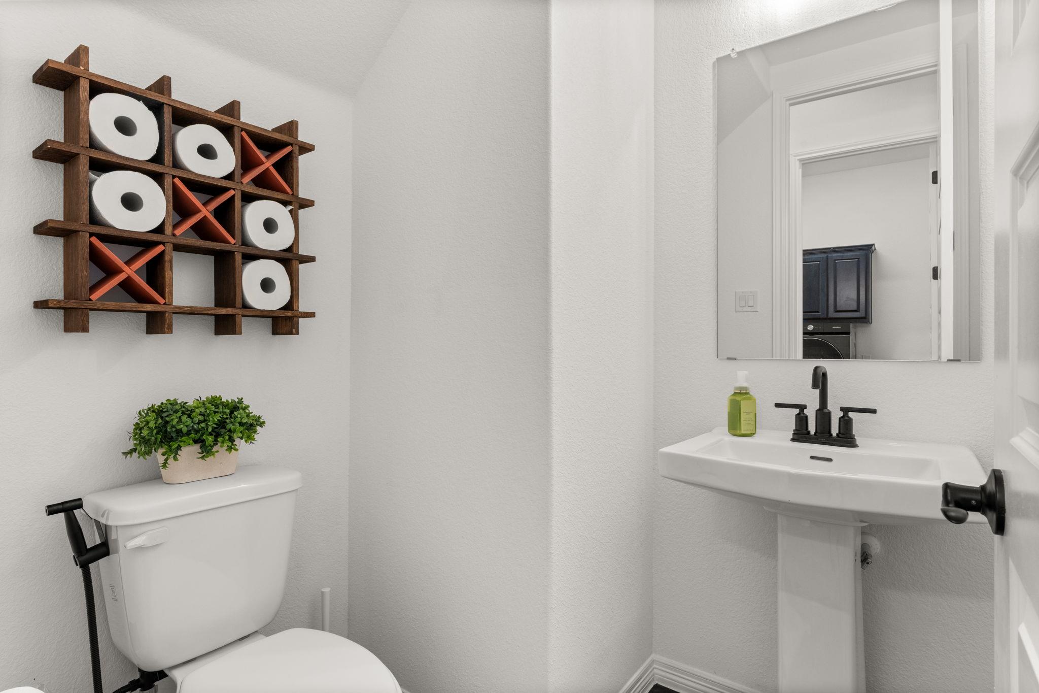 372 Hollister Dr, Liberty Hill, TX 78642