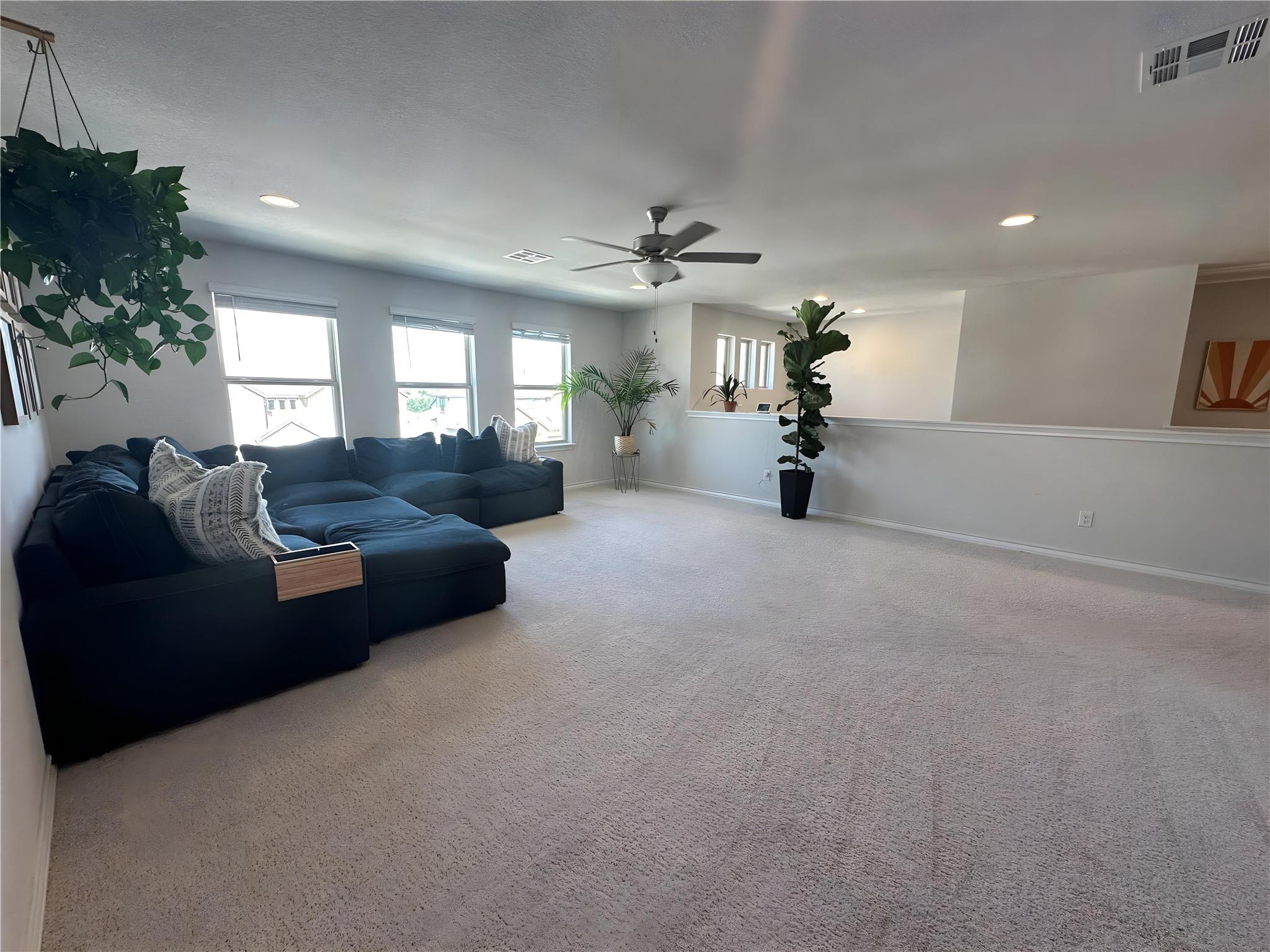 128 Limonite Ln, Liberty Hill, TX 78642