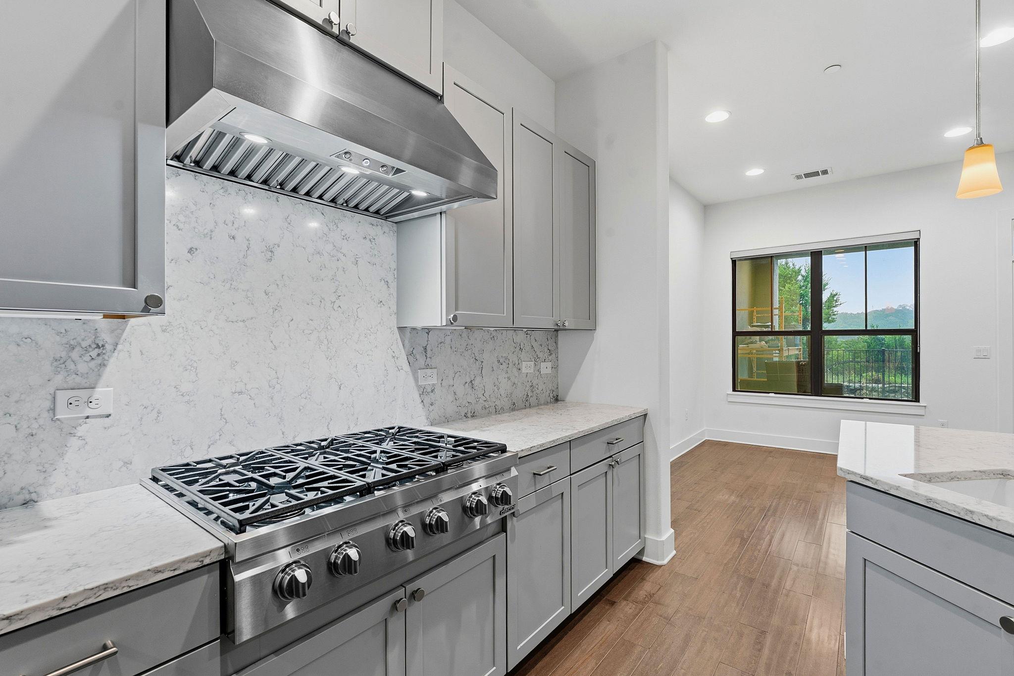 8200 Southwest Pkwy # 302, Austin, TX 78735