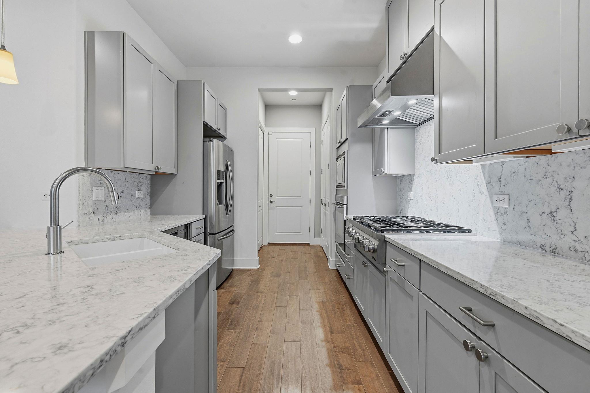 8200 Southwest Pkwy # 302, Austin, TX 78735