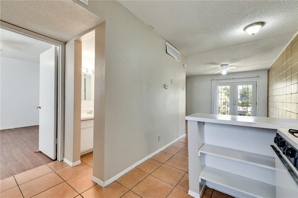 311 E 31st St # 305, Austin, TX 78705