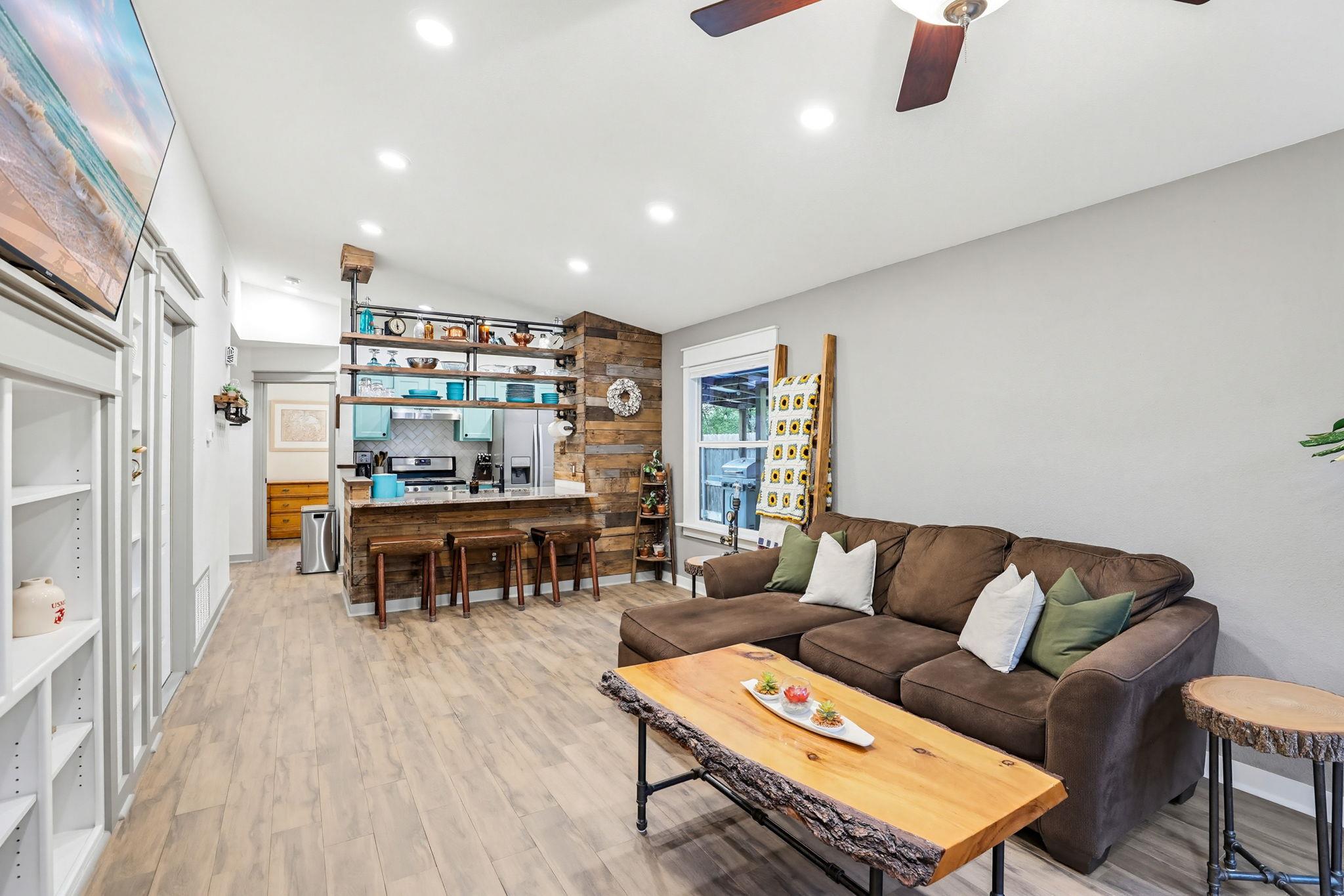 721 Fort Chadbourne Dr, Austin, TX 78748