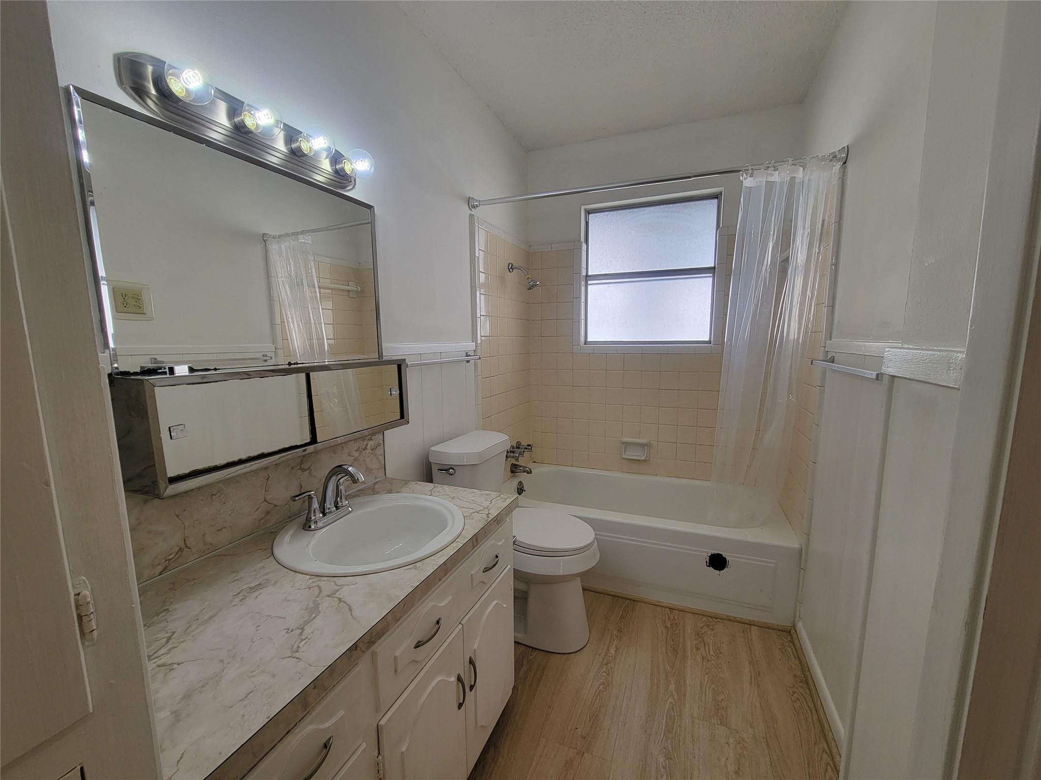 5806 Nassau Dr, Austin, TX 78723