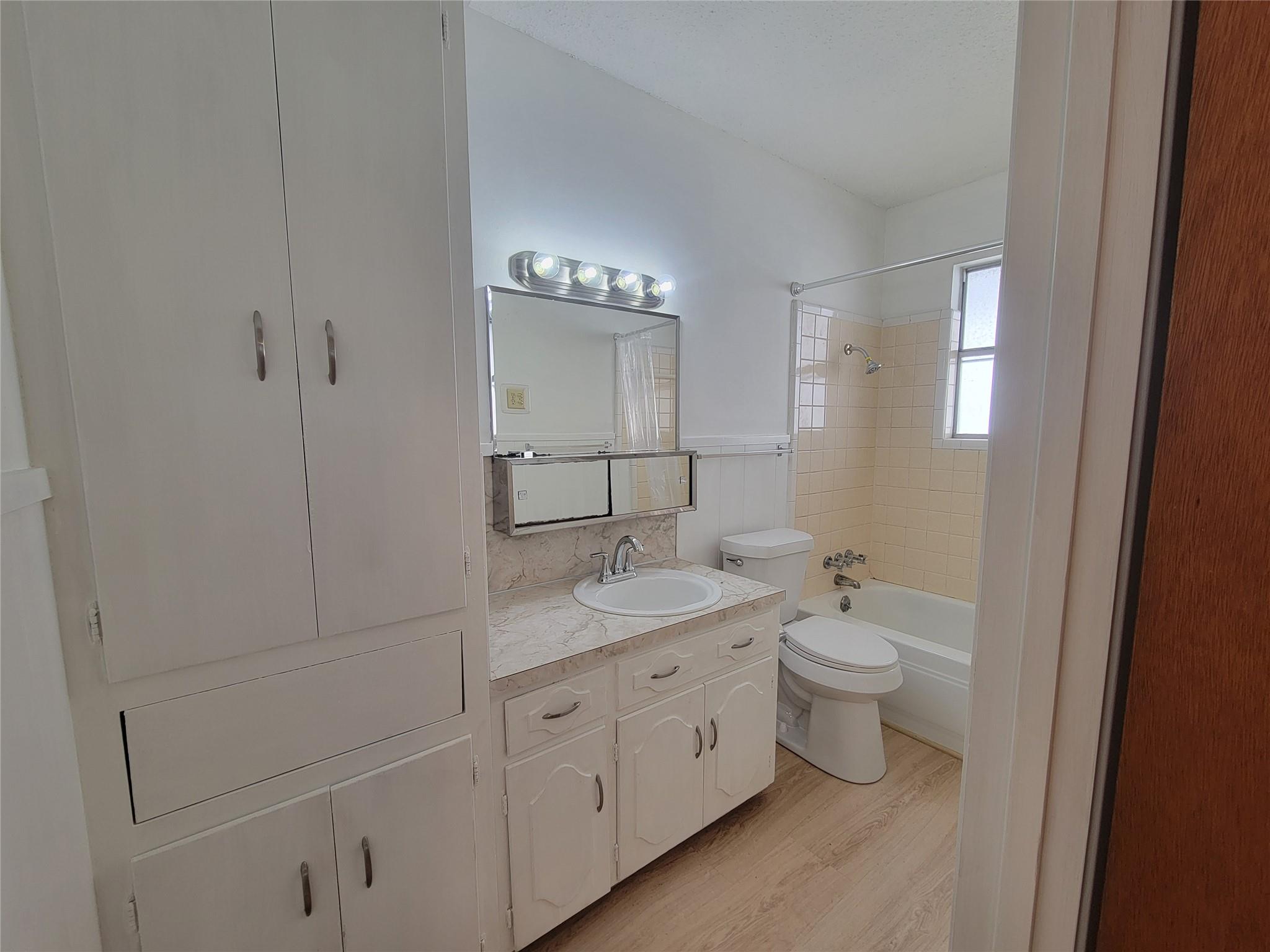 5806 Nassau Dr, Austin, TX 78723