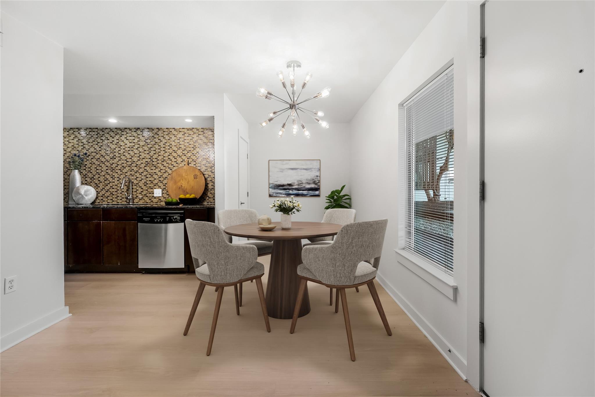 2200 Dickson Dr # 112, Austin, TX 78704