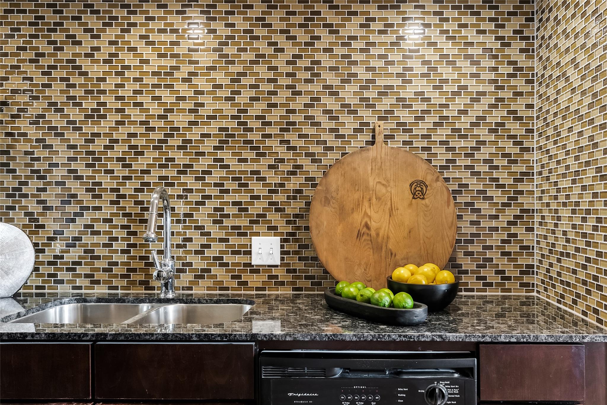 2200 Dickson Dr # 112, Austin, TX 78704