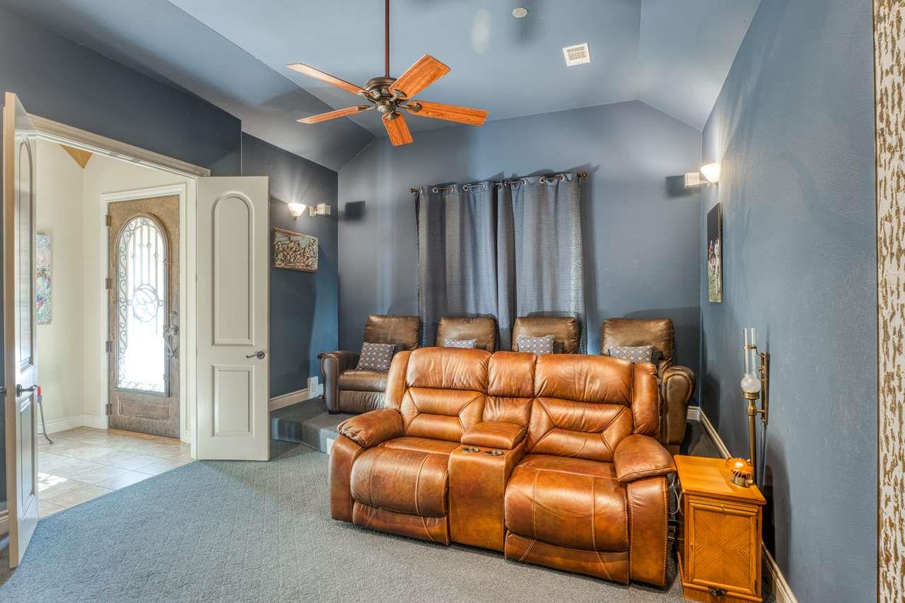 1621 Legends Pkwy, Kingsland, TX 78639