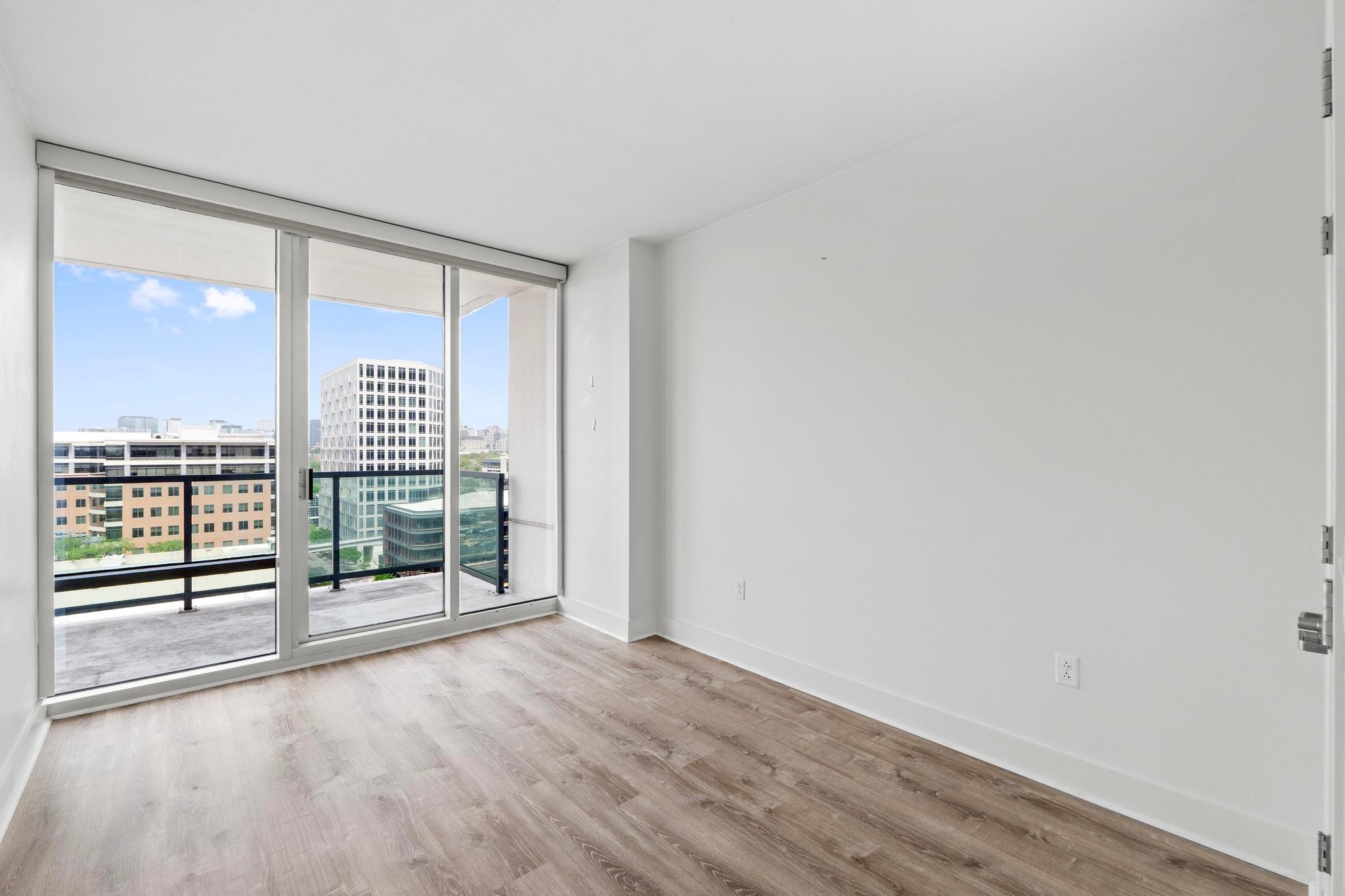 300 Bowie St # 1208, Austin, TX 78703
