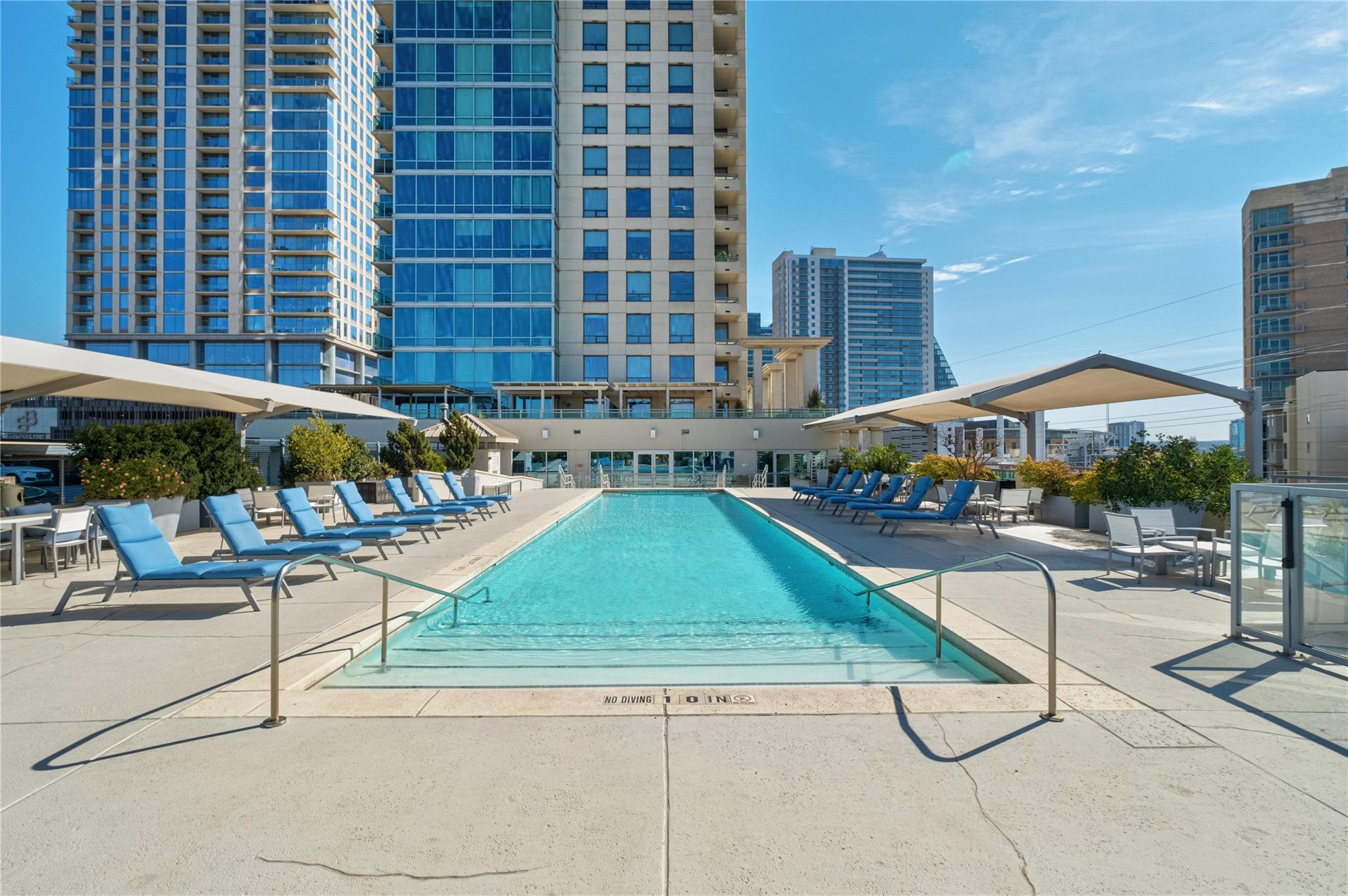 300 Bowie St # 1208, Austin, TX 78703