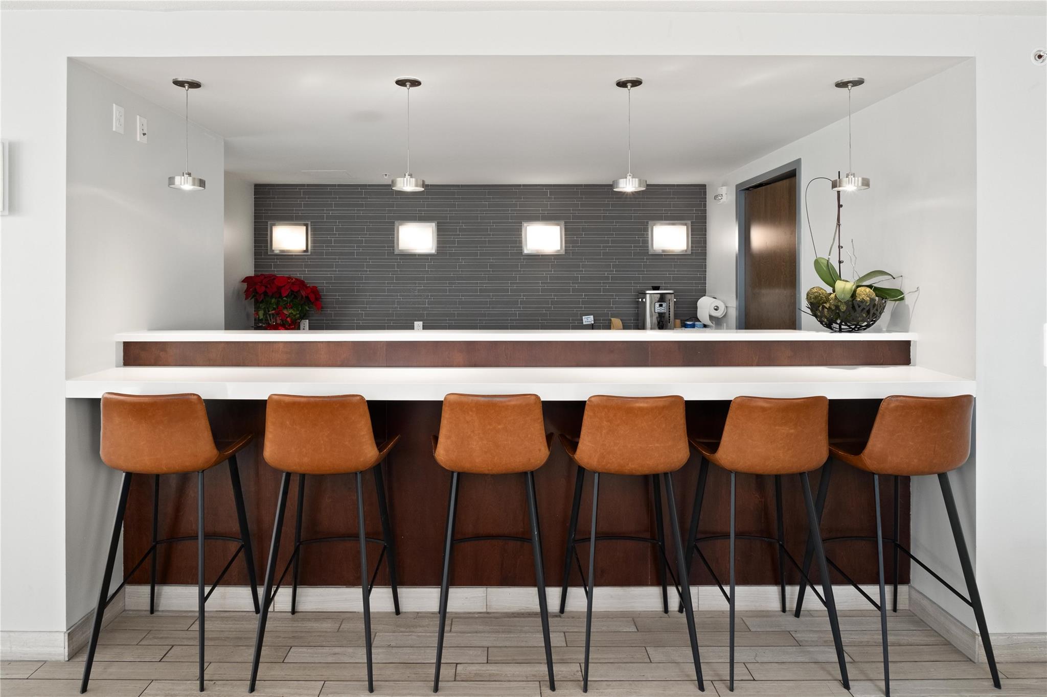 300 Bowie St # 1208, Austin, TX 78703