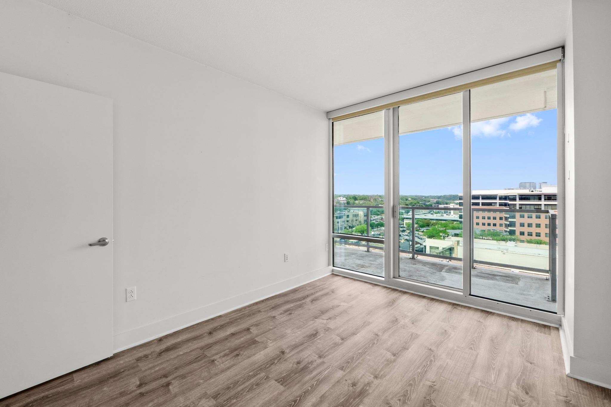 300 Bowie St # 1208, Austin, TX 78703