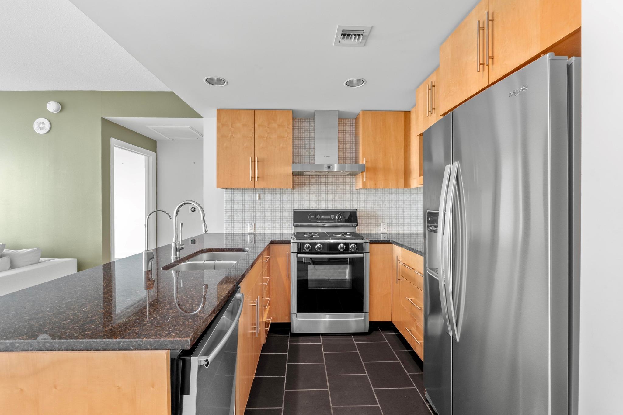 300 Bowie St # 1208, Austin, TX 78703