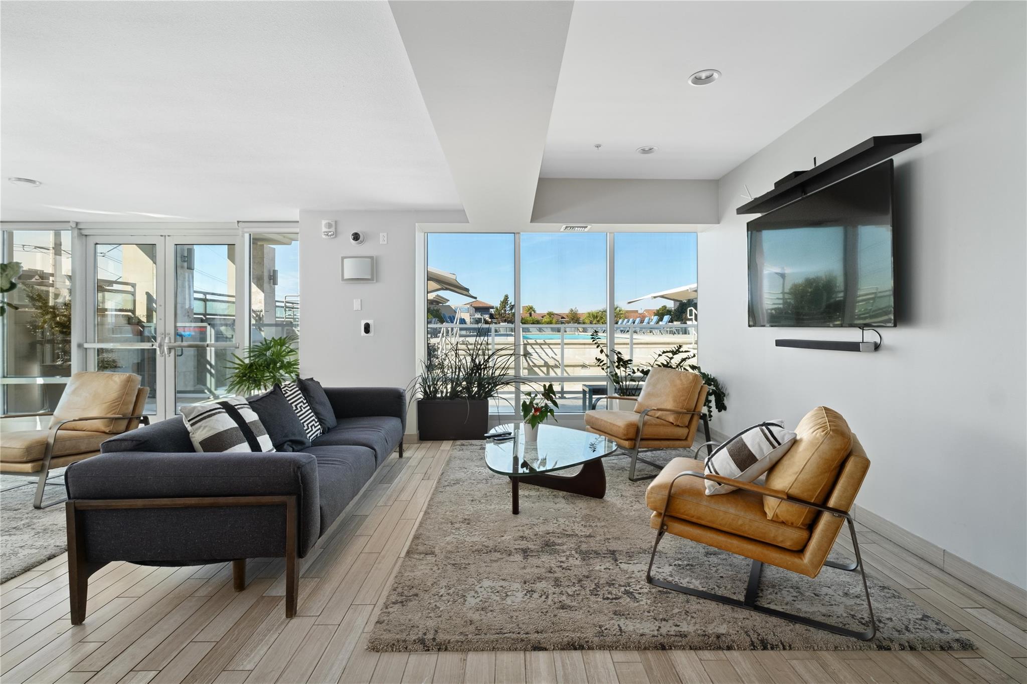300 Bowie St # 1208, Austin, TX 78703