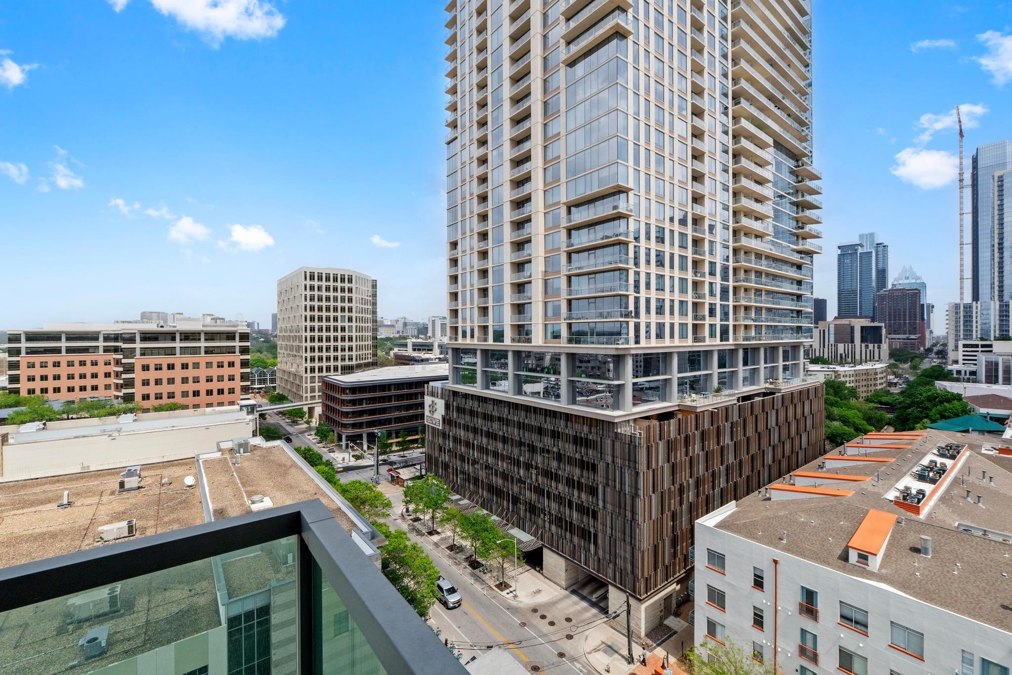 300 Bowie St # 1208, Austin, TX 78703