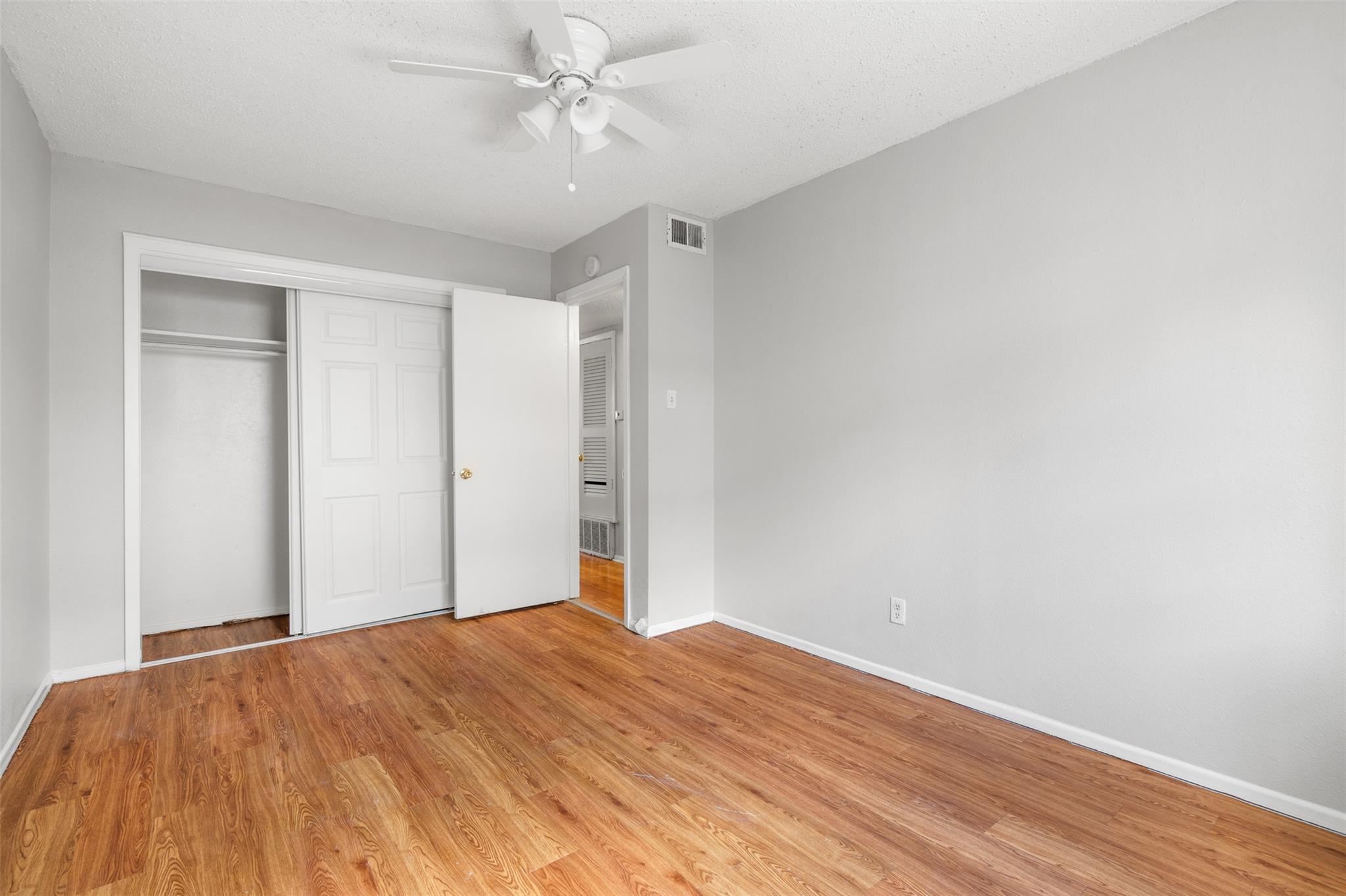 307 E 31 St # 206, Austin, TX 78705